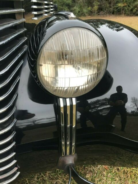 Cadillac 60 Special 1938 image number 21