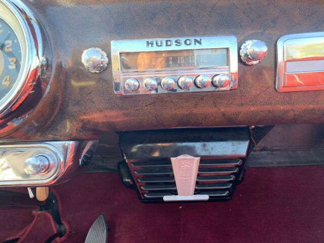 Hudson Super Series 1951 image number 36