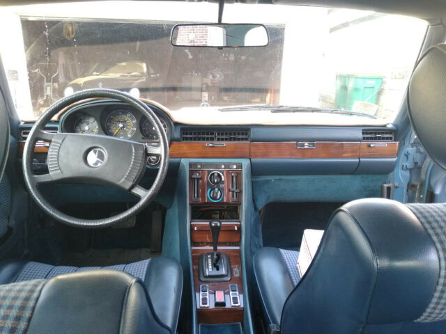 Mercedes-Benz S-Class 1979 image number 20