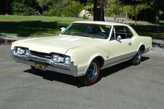 Oldsmobile Cutlass 1967 image number 1