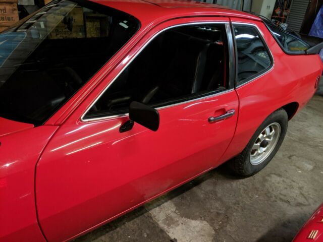 Porsche 924 1977 image number 33