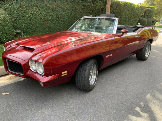 Pontiac Le Mans 1971 image number 0