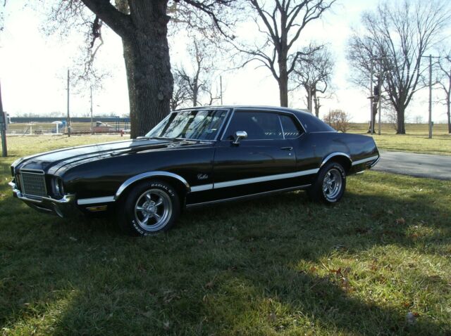 Oldsmobile Cutlass 1972 image number 0