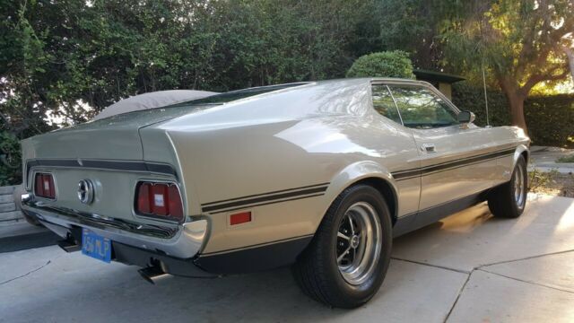 Ford Mustang 1971 image number 30