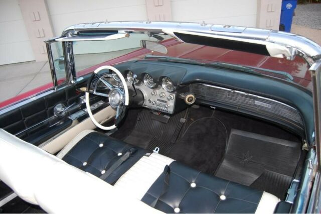 Lincoln Continental 1960 image number 10