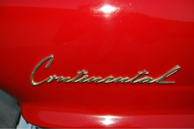 Lincoln Continental 1960 image number 21