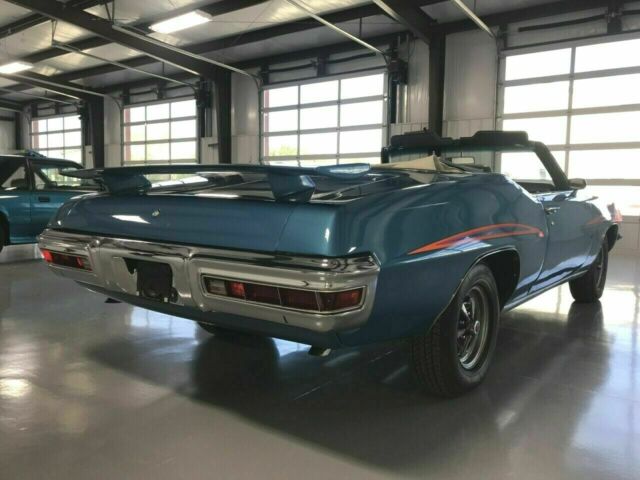 Pontiac GTO 1971 image number 13