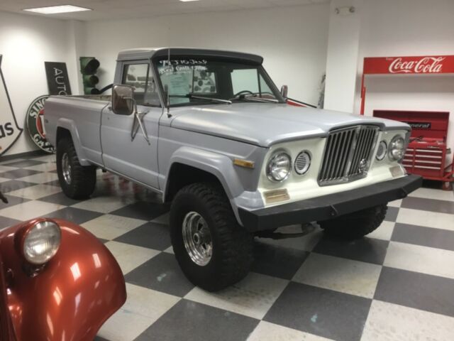 Jeep J10 1974 image number 0