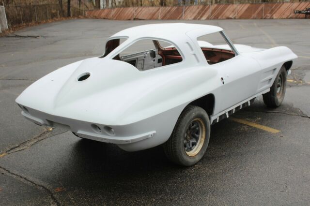 Chevrolet Corvette 1963 image number 1