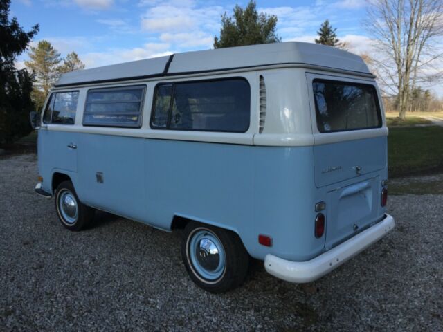 Volkswagen Bus/Vanagon 1970 image number 18