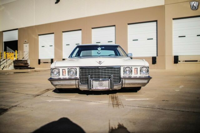 Cadillac DeVille 1972 image number 3