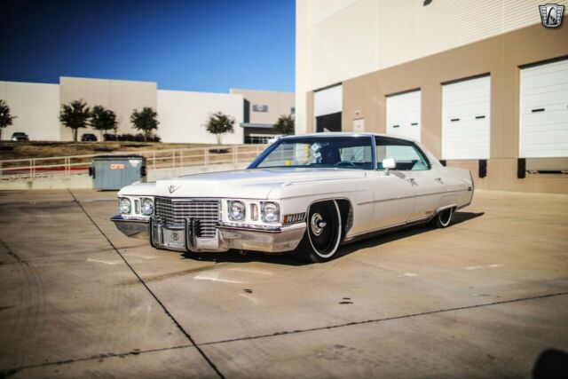 Cadillac DeVille 1972 image number 30