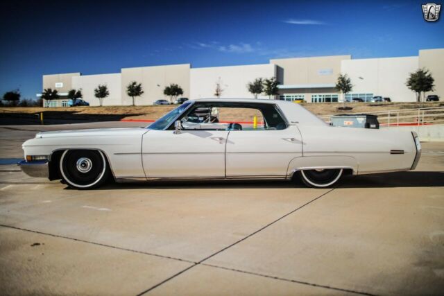 Cadillac DeVille 1972 image number 33