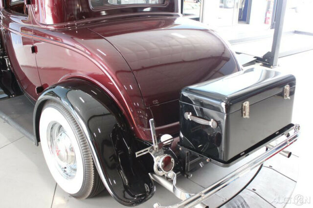 Ford 3 Window Coupe 1932 image number 16