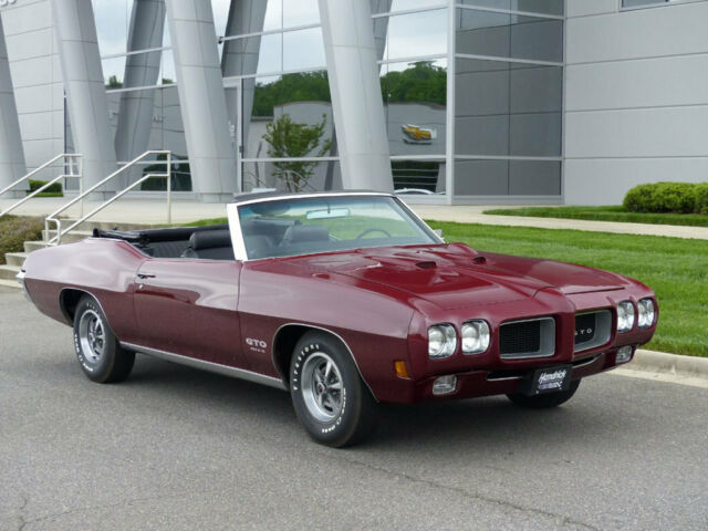 Pontiac GTO 1970 image number 2