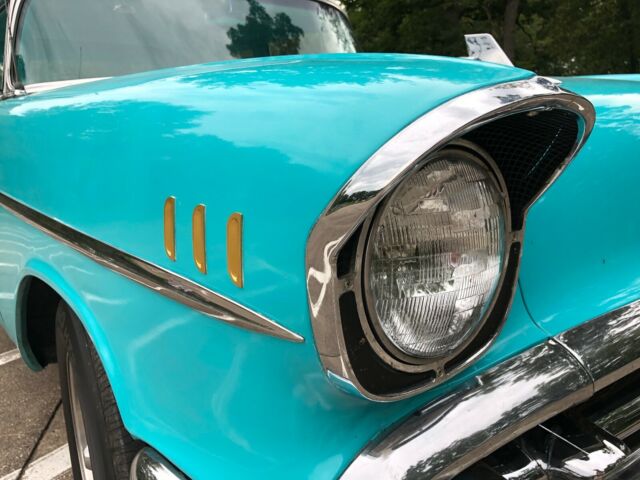 Chevrolet Bel Air/150/210 1957 image number 10