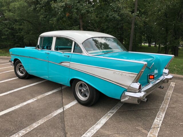 Chevrolet Bel Air/150/210 1957 image number 19