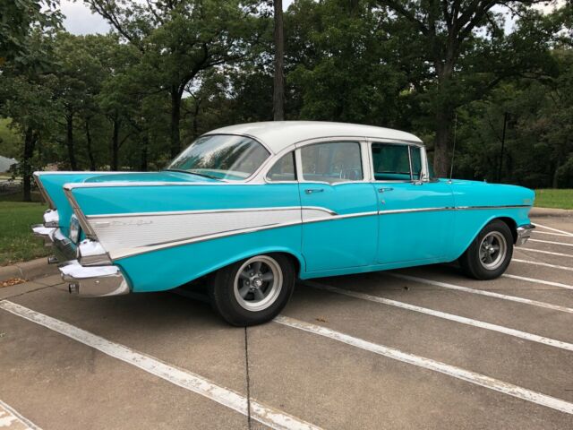 Chevrolet Bel Air/150/210 1957 image number 20