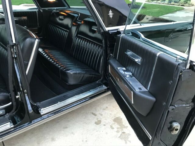 Lincoln Continental 1965 image number 24