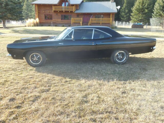 Plymouth Road Runner 1968 image number 0