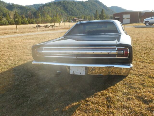 Plymouth Road Runner 1968 image number 14