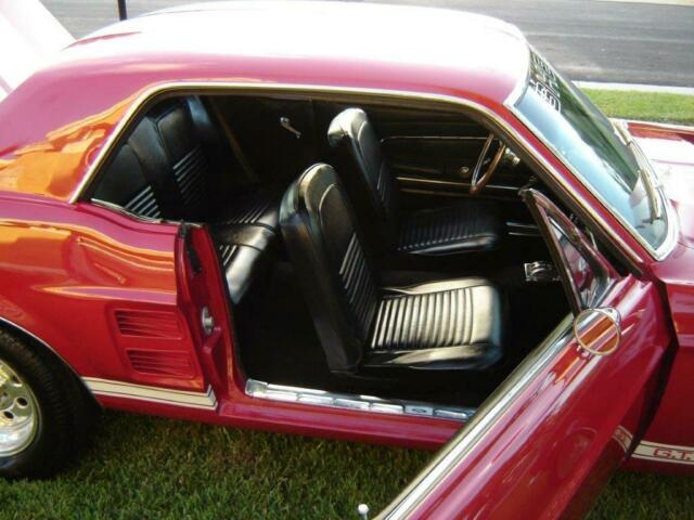 Ford Mustang 1967 image number 30