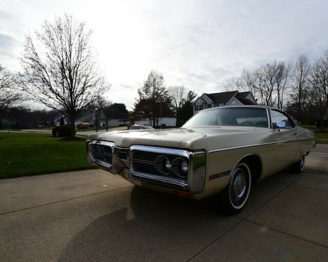 Plymouth Fury 1972 image number 2