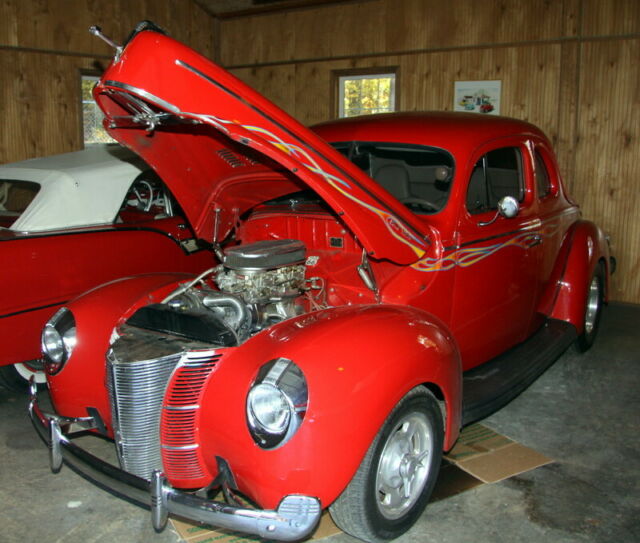 Ford Deluxe 1940 image number 16