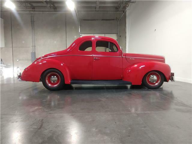 Ford Deleux 1940 image number 27