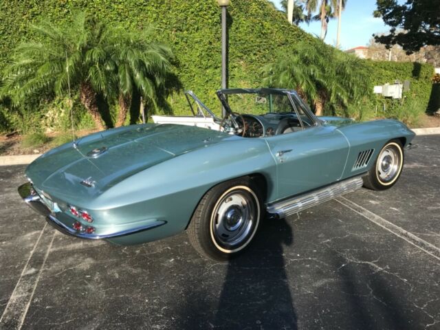 Chevrolet Corvette 1967 image number 12