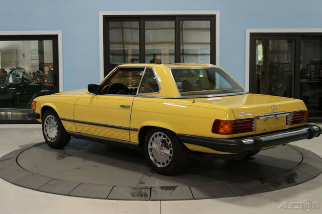 Mercedes-Benz 400-Series 1979 image number 2