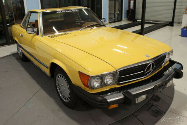 Mercedes-Benz 400-Series 1979 image number 32