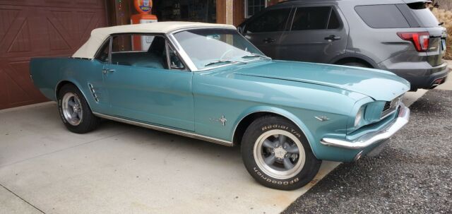 Ford Mustang 1966 image number 39