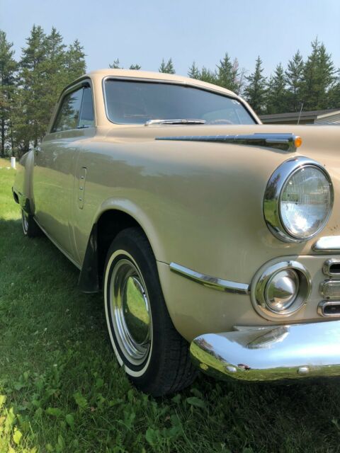 Studebaker Commander 1948 image number 28