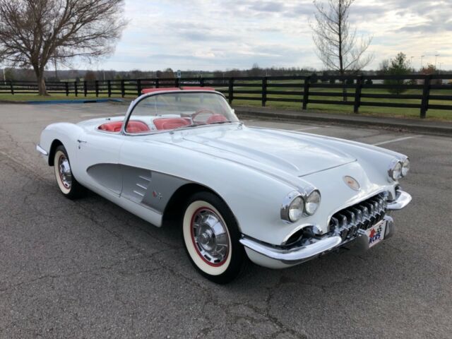 Chevrolet Corvette 1959 image number 37