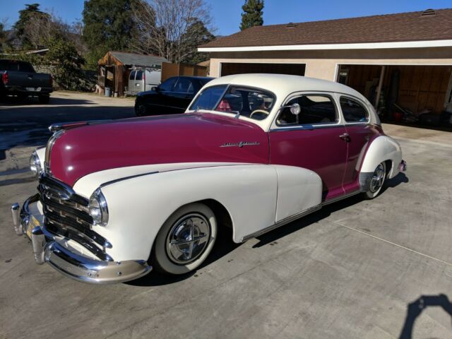 Pontiac Torpedo 1948 image number 0