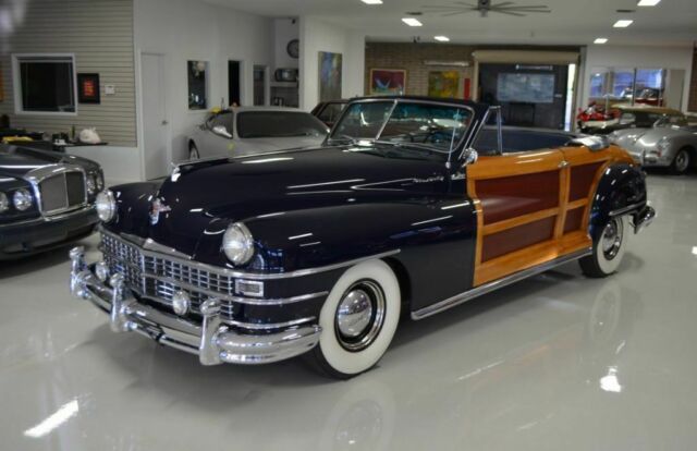 Chrysler Town & Country Convertible 1948 image number 2