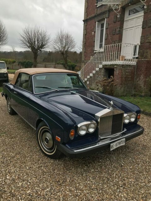 Rolls-Royce Corniche 1977 image number 2