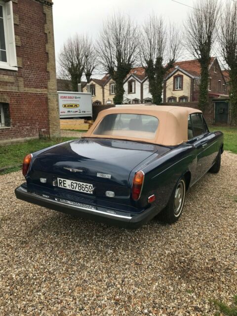 Rolls-Royce Corniche 1977 image number 28