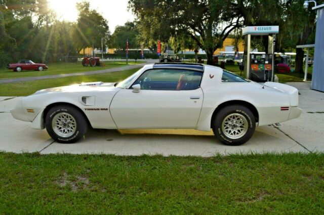 Pontiac Firebird 1979 image number 31