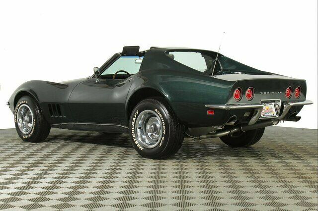 Chevrolet Corvette 1968 image number 10