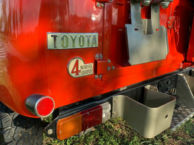 Toyota Land Cruiser 1974 image number 18