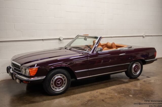 Mercedes-Benz SL-Class 1972 image number 1