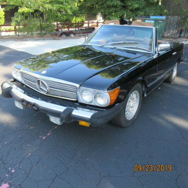 Mercedes-Benz SL-Class 1976 image number 29