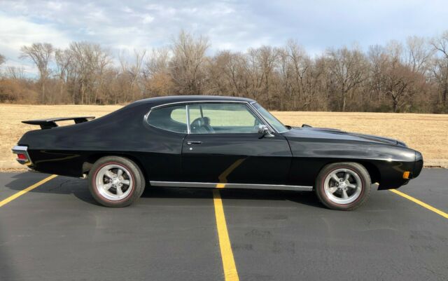 Pontiac GTO 1970 image number 1