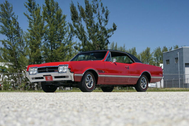 Oldsmobile 442 1966 image number 8