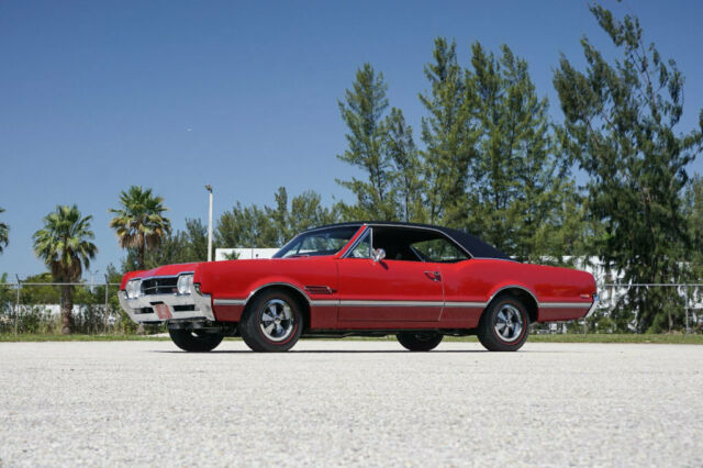 Oldsmobile 442 1966 image number 9