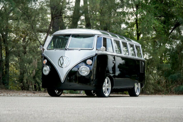 Volkswagen Bus/Vanagon 1962 image number 6