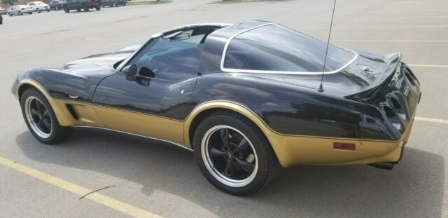 Chevrolet Corvette 1978 image number 4