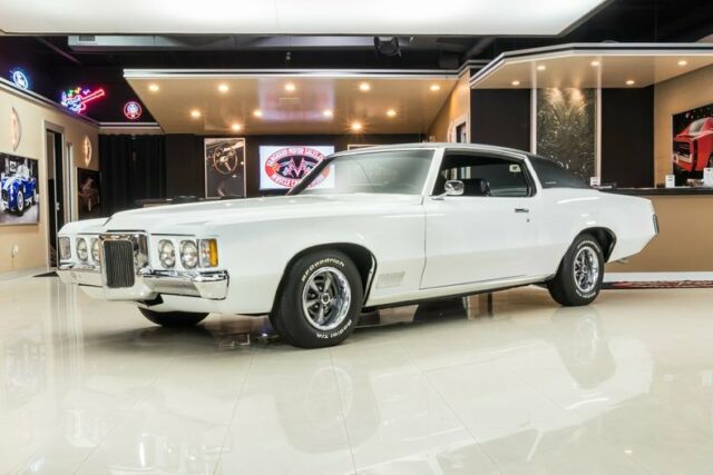 Pontiac Grand Prix 1970 image number 23